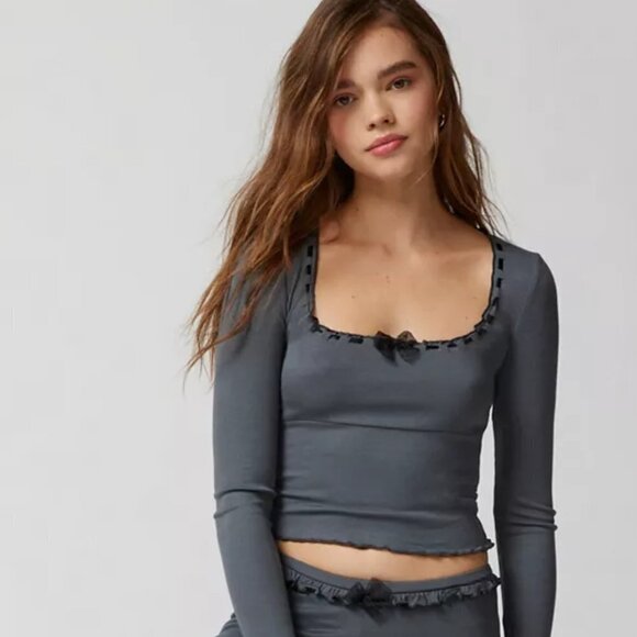 NWT UO Out From Under Sweet Dreams Black Ribbon Trim Top - Picture 2 of 6